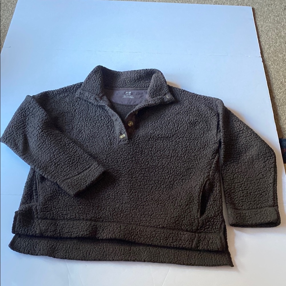 Cozy Brown Sherpa Pullover. Womens can.